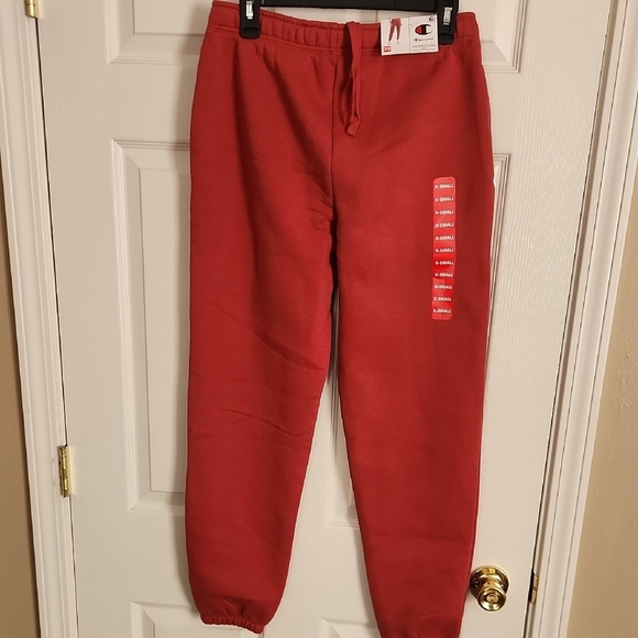 Champion Red Joggers Soft Fabric Relaxed Fit - Picture 1 of 7